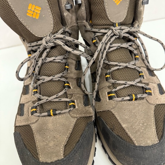 Columbia Men's Multi-Tone Hiking Shoes - Picture 4 of 10